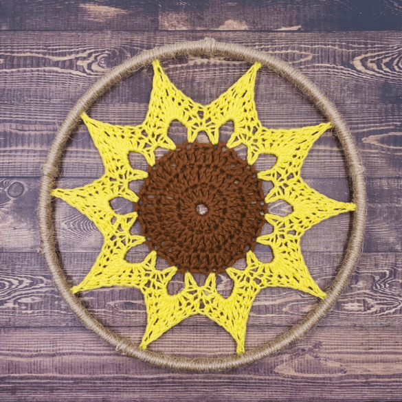 Wall Bloom - 9 Inch