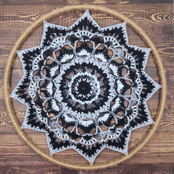 Wall Bloom - 10 Inch